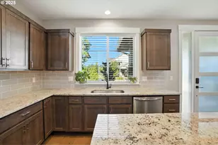 37999 Juniper St, Sandy, OR 97055 - Photo 11