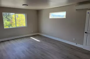 152 Allison Ave, Sutherlin, OR 97479 - Photo 11