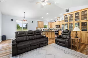 33265 SE Colorado Rd, Sandy, OR 97055 - Photo 17