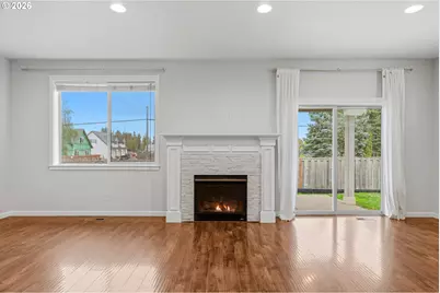 807 NE Pintail St, Silverton, OR 97381 - Photo 13