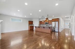 807 NE Pintail St, Silverton, OR 97381 - Photo 11