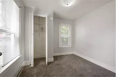 2421 Kincaid St, Eugene, OR 97405 - Photo 9