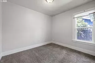 2421 Kincaid St, Eugene, OR 97405 - Photo 13