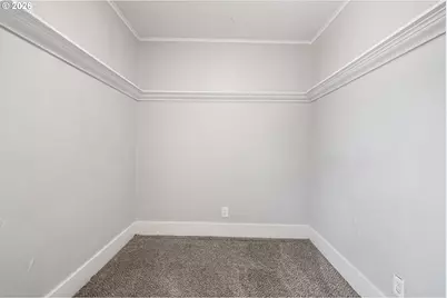 2421 Kincaid St, Eugene, OR 97405 - Photo 17