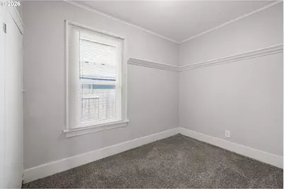 2421 Kincaid St, Eugene, OR 97405 - Photo 17