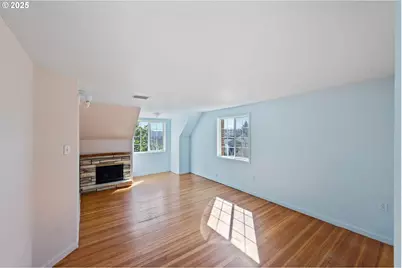 643 S 12th Ct, Coos Bay, OR 97420 - Photo 17