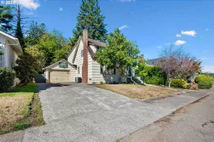 643 S 12th Ct, Coos Bay, OR 97420 - Photo 41