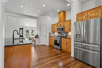2999 Buena Crest Ln NE, Salem, OR 97303 - Photo 13