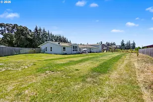 2999 Buena Crest Ln NE, Salem, OR 97303 - Photo 35