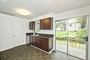 6551 SW Taylors Ferry Rd, Portland, OR 97223 - Photo 13