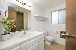 6551 SW Taylors Ferry Rd, Portland, OR 97223 - Photo 33