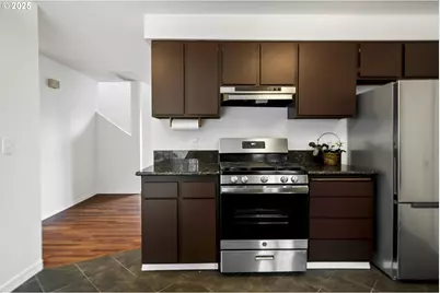 6551 SW Taylors Ferry Rd, Portland, OR 97223 - Photo 9