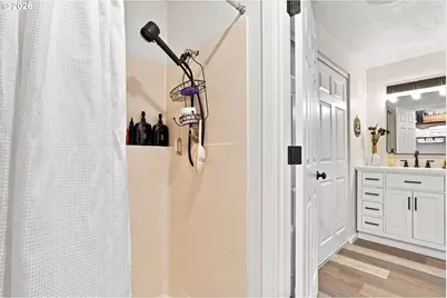 992 Travis Ave, Eugene, OR 97404 - Photo 25
