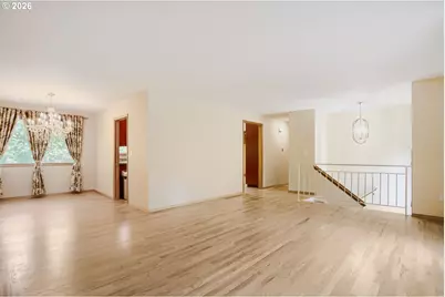7025 SW Hoodview Pl, Beaverton, OR 97008 - Photo 7