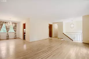 7025 SW Hoodview Pl, Beaverton, OR 97008 - Photo 7