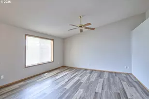 16305 NE 37th Cir, Vancouver, WA 98682 - Photo 11