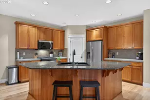 17165 SW King Richard Ct, Sherwood, OR 97140 - Photo 3