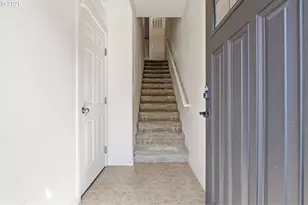 10525 NE Cedar Falls Loop, Hillsboro, OR 97006 - Photo 9