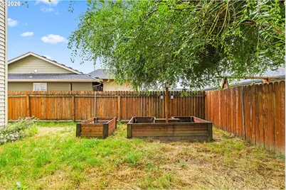 908 SE Clark Ave, Battle Ground, WA 98604 - Photo 7