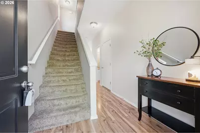 2320 NW Meadows Dr, McMinnville, OR 97128 - Photo 5