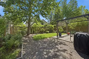 2320 NW Meadows Dr, McMinnville, OR 97128 - Photo 25