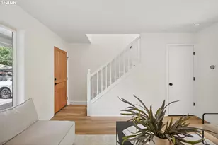 10214 N Midway Ave, Portland, OR 97203 - Photo 9