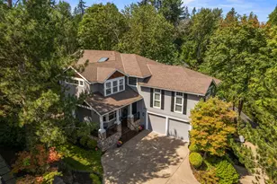 14261 Uplands Dr, Lake Oswego, OR 97034 - Photo 39