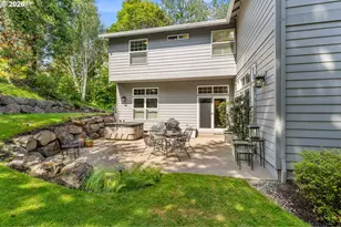 14261 Uplands Dr, Lake Oswego, OR 97034 - Photo 35