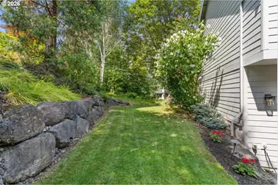 14261 Uplands Dr, Lake Oswego, OR 97034 - Photo 37
