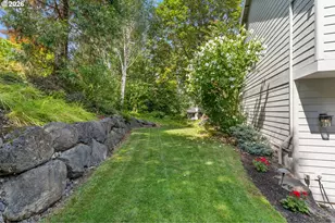14261 Uplands Dr, Lake Oswego, OR 97034 - Photo 37