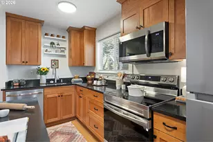 8682 N Willamette Blvd, Portland, OR 97203 - Photo 9