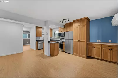 8682 N Willamette Blvd, Portland, OR 97203 - Photo 3