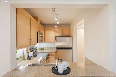 1500 SW Park Ave #104, Portland, OR 97201 - Photo 7