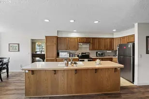 938 Hood View Ct, Hood River, OR 97031 - Photo 11