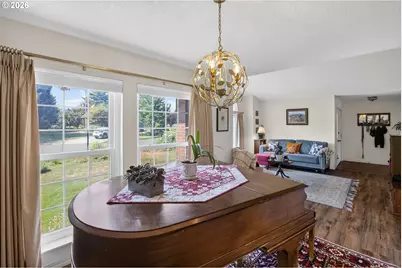 938 Hood View Ct, Hood River, OR 97031 - Photo 3