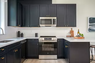 99 NE 78th Ave, Portland, OR 97213 - Photo 7