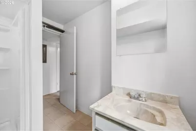 2024 SE Spruce Ave, Gresham, OR 97080 - Photo 29