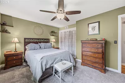 2024 SE Spruce Ave, Gresham, OR 97080 - Photo 15