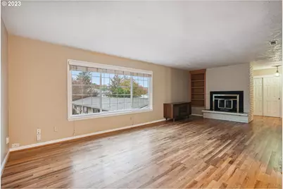 350 NE 61st Ave, Portland, OR 97213 - Photo 5