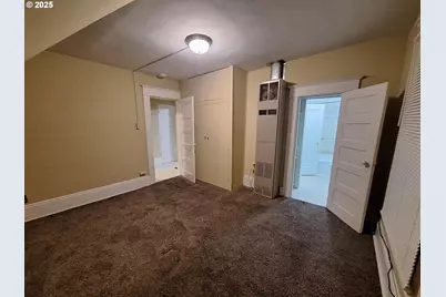 350 NE 61st Ave, Portland, OR 97213 - Photo 45