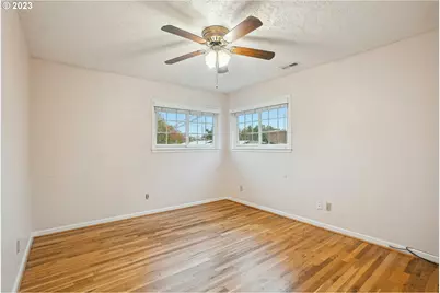 350 NE 61st Ave, Portland, OR 97213 - Photo 15
