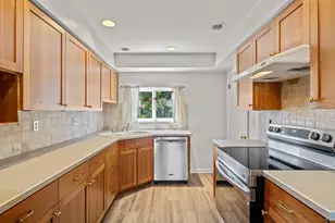 6144 N Willamette Blvd, Portland, OR 97203 - Photo 5