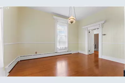 812 E 2nd St, Coquille, OR 97423 - Photo 17