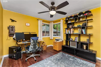 245 SE 108th Ave, Portland, OR 97216 - Photo 23