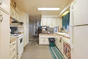 17116 SW Eldorado Dr, Tigard, OR 97224 - Photo 7