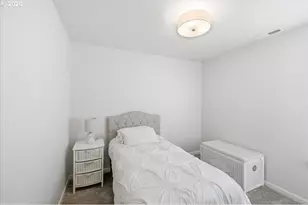 2046 SE Academy St, Dallas, OR 97338 - Photo 29