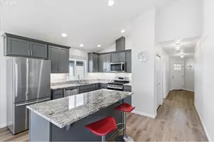 2046 SE Academy St, Dallas, OR 97338 - Photo 13