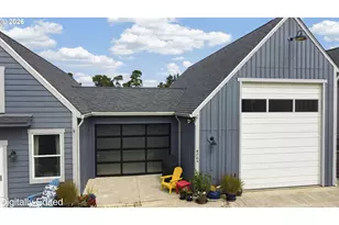4765 Treewood Dr, Florence, OR 97439 - Photo 3