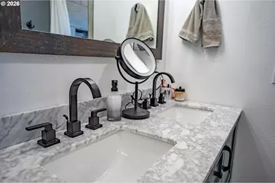 1654 Carlisle Ln, Myrtle Point, OR 97458 - Photo 23