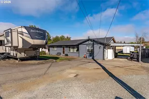 1654 Carlisle Ln, Myrtle Point, OR 97458 - Photo 33